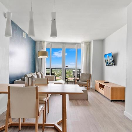 Modern One Bedroom Rental At Beach Walk Resort Miami 18Th Floor Hallandale Beach Exterior foto